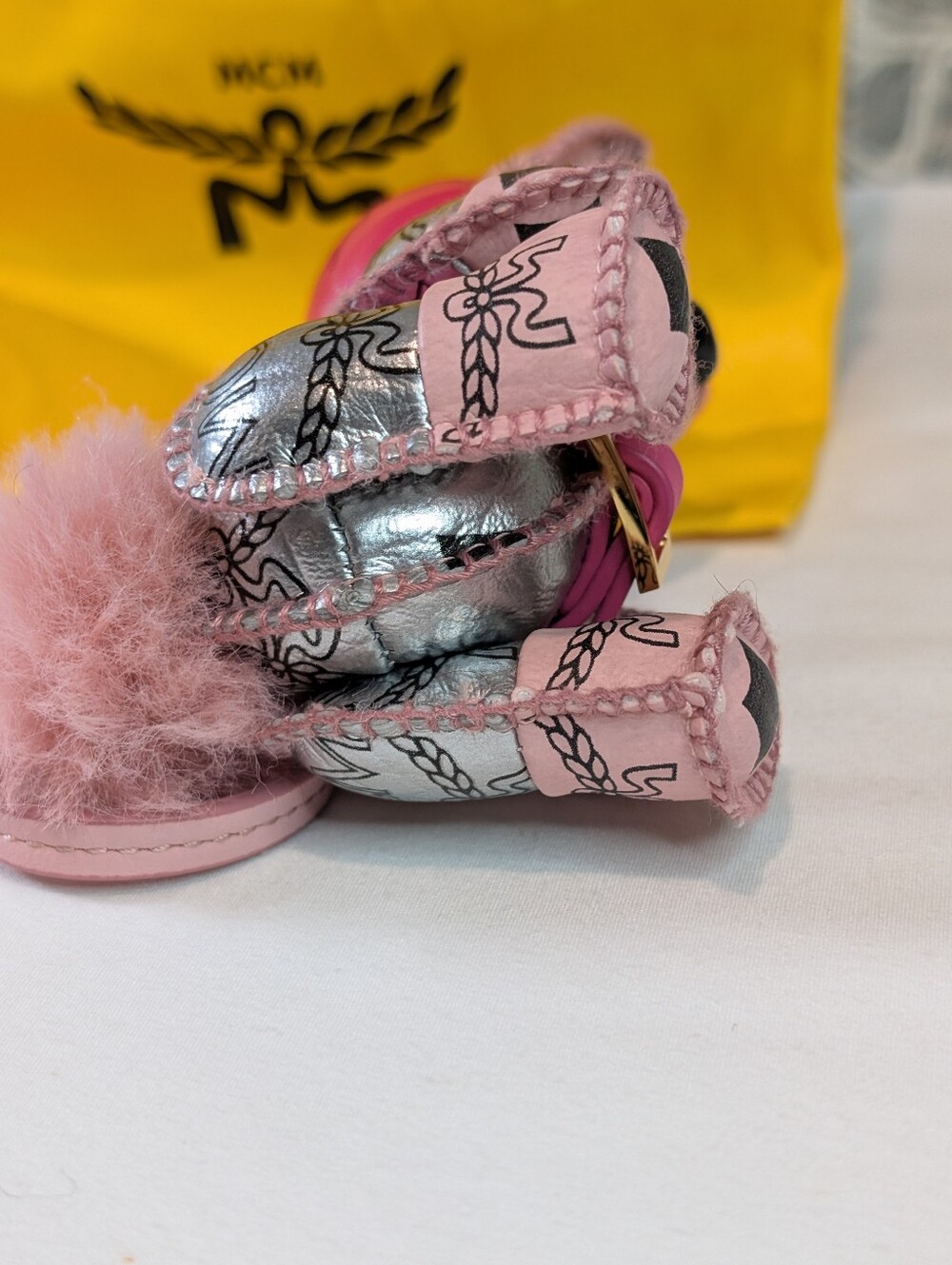MCM Aren Space Rabbit Charm In Visetos - Picture 6 of 8